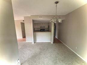 8560  Park Lane  127 Unit 29, Dallas Texas 75231