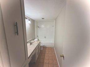 8560  Park Lane  127 Unit 29, Dallas Texas 75231