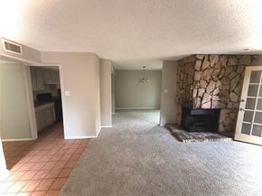 8560  Park Lane  127 Unit 29, Dallas Texas 75231