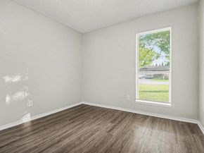 1601  Meridian Way , Garland Texas 75040