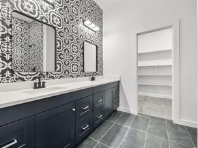 2511  lapsley Street , Dallas Texas 75212