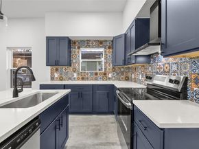 2511  lapsley Street , Dallas Texas 75212