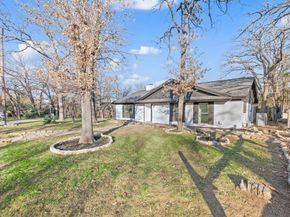 420  Twin Creek Drive , Hurst Texas 76053