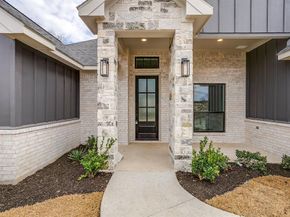 3322 N Grove Street , Fort Worth Texas 76106