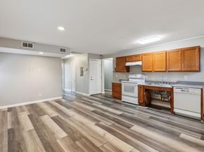 413 E 10th Street , Dallas Texas 75203