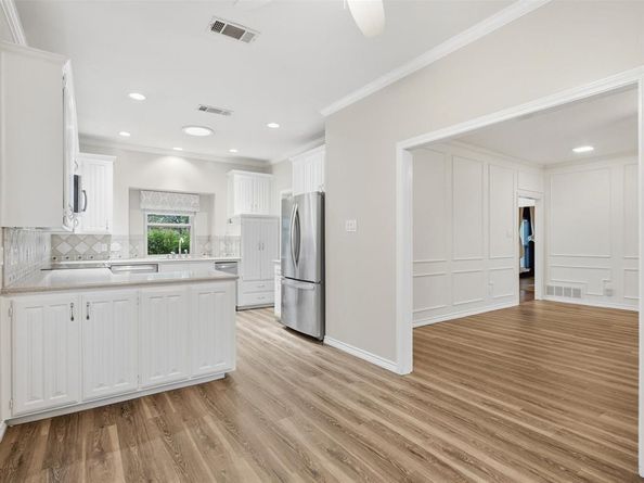 2004  Misty Creek Drive , Arlington Texas 76017