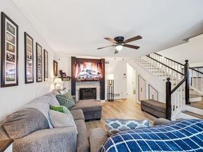 4913  Tree Top Lane , Garland Texas 75044