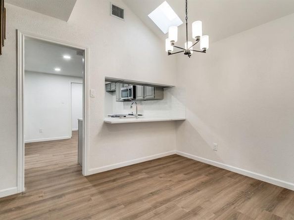 2106  Avignon Drive , Carrollton Texas 75007