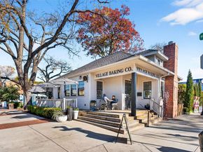 435 W 9th Street , Dallas Texas 75208