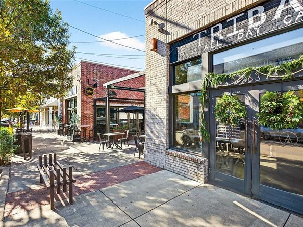 435 W 9th Street , Dallas Texas 75208