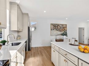 435 W 9th Street , Dallas Texas 75208