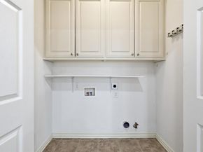 204  Trailwood Drive , Euless Texas 76039