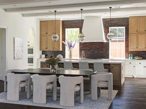 4509  Pomona  , Dallas Texas 75209