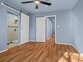 2522 W Clarendon Drive , Dallas Texas 75211