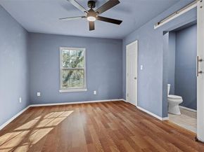 2522 W Clarendon Drive , Dallas Texas 75211