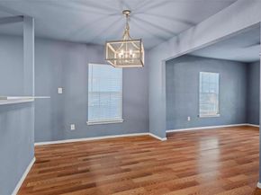 2522 W Clarendon Drive , Dallas Texas 75211