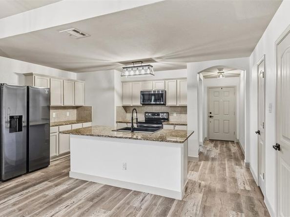 1302  Cedar Hollow Drive , Princeton Texas 75407