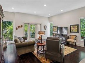 4111  Newton Avenue  32, Dallas Texas 75219