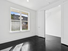 3048  Chimes Street , Dallas Texas 75219