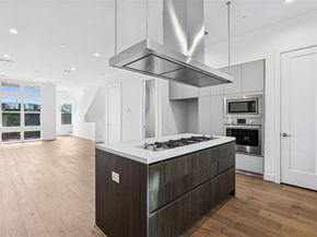 3048  Chimes Street , Dallas Texas 75219