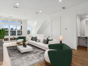 3048  Chimes Street , Dallas Texas 75219