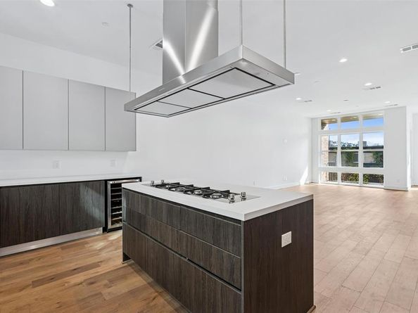 3048  Chimes Street , Dallas Texas 75219