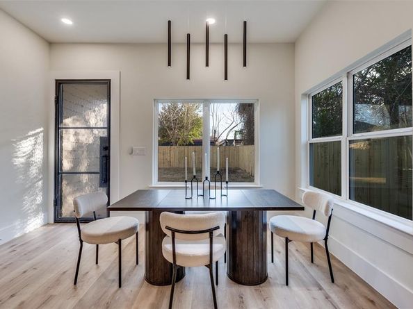 1836  Pueblo Street , Dallas Texas 75212