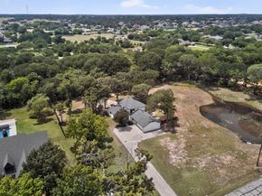150 S Woodland Trail , Double Oak Texas 75077
