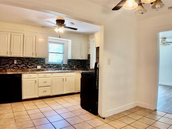 417  Corry A Edwards Drive , Kennedale Texas 76060