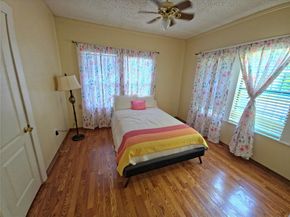 903  Cameron Avenue , Dallas Texas 75223