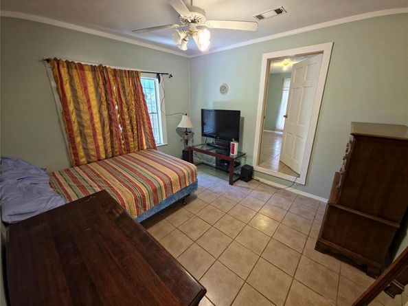 903  Cameron Avenue , Dallas Texas 75223