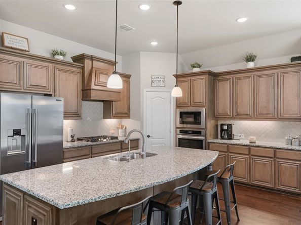 1114  Wrenwood Drive , Justin Texas 76247