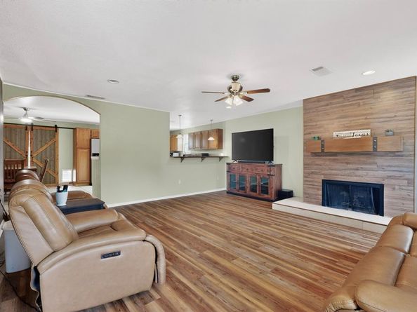 2238  Sussex Drive , Garland Texas 75041