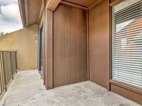 7152  Fair Oaks Avenue  2186, Dallas Texas 75231