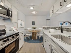 7152  Fair Oaks Avenue  2186, Dallas Texas 75231