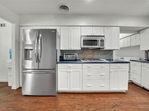 617  Ranier Circle , Garland Texas 75041