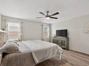 718  Matthews Court , Arlington Texas 76012