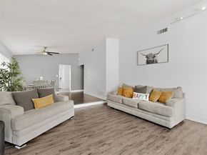 718  Matthews Court , Arlington Texas 76012