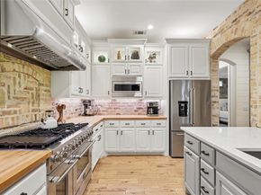 1020  Ivy Lane , Rockwall Texas 75087
