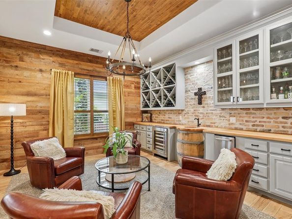 1020  Ivy Lane , Rockwall Texas 75087