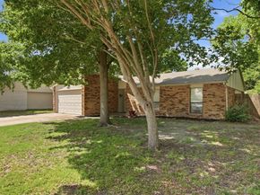 5113  Blue Glen Drive , The Colony Texas 75056