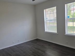5049  Urban Avenue , Dallas Texas 75227