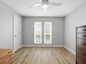 1909 W Red Bird Lane , Dallas Texas 75232