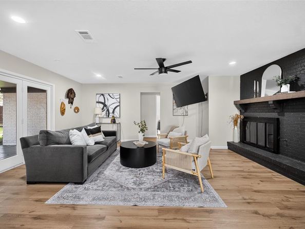 3919  Ridgeoak Way , Farmers Branch Texas 75244