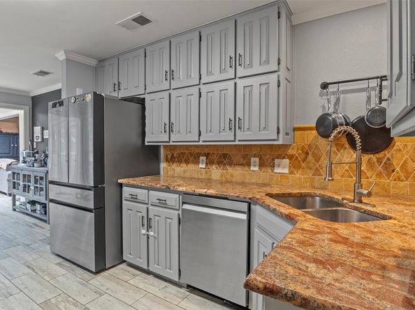 4812  Arabian Court , Arlington Texas 76017