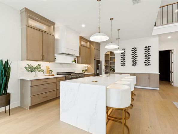 13723  Far Hills Lane , Dallas Texas 75240