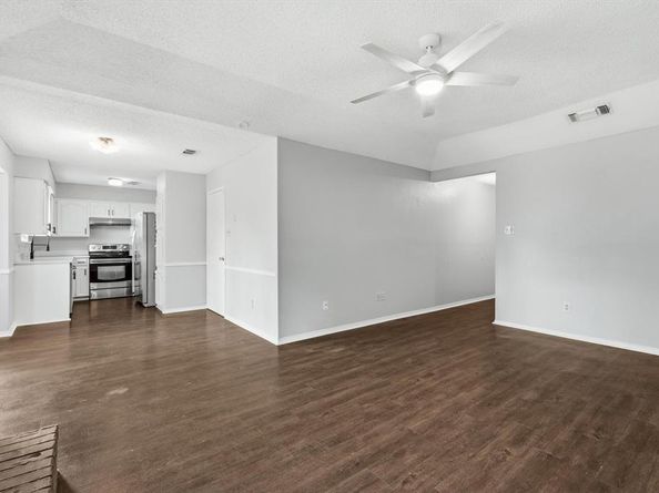 5907  Cedar Ridge Drive , Arlington Texas 76017