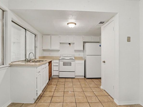 714  Trend Drive , Garland Texas 75043