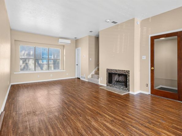 2728  Reagan Street  203, Dallas Texas 75219
