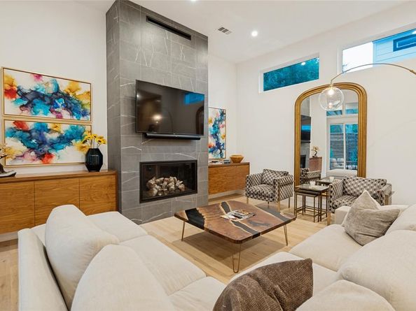 8610  Angora Street , Dallas Texas 75218